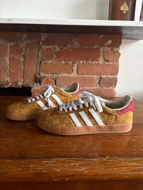 Gucci x Adidas Men’s Logo Sneakers with White Stripes